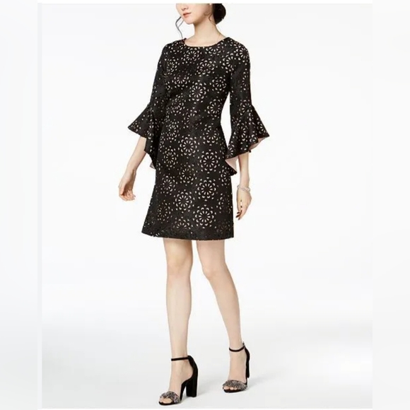 Jax Black Label Women's Black Laser-Cut Jacquard Bell-Sleeve Dress Size 16 - Picture 2 of 6
